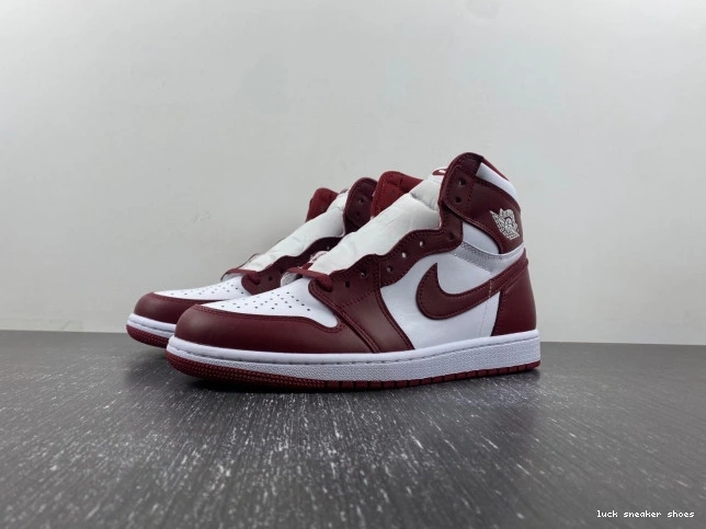 LUCY Air DZ5485-160 Team Jordan OG Red High 1 0707